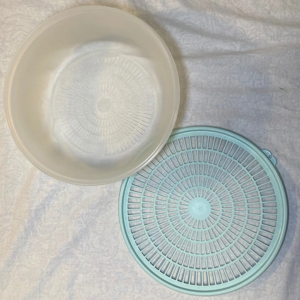 Vintage Tupperware Produce Keeper Crisper Bowl 1835-4‎ w Insert 1836-1